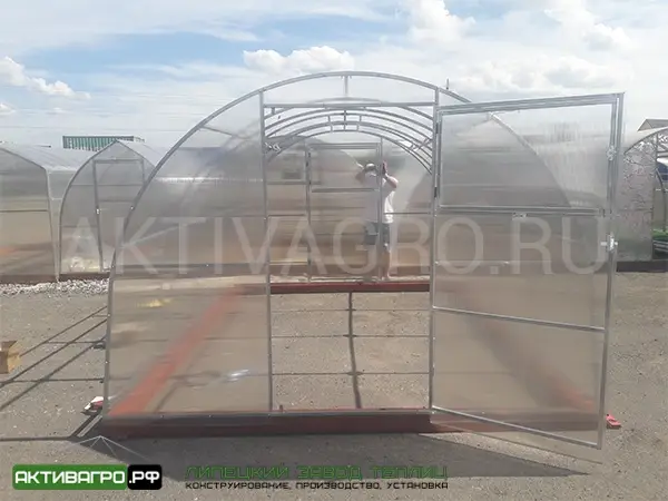 Теплица Ударница Сверхпрочная Теплица Ударница Сверхпрочная